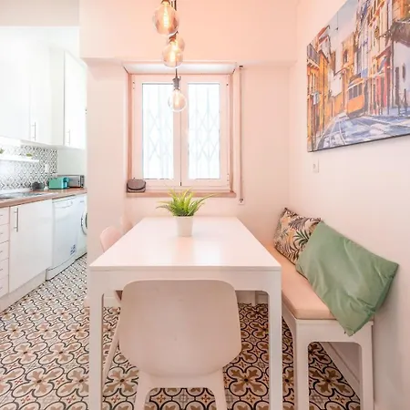 Guestready - Vibrant 2br Apartment *